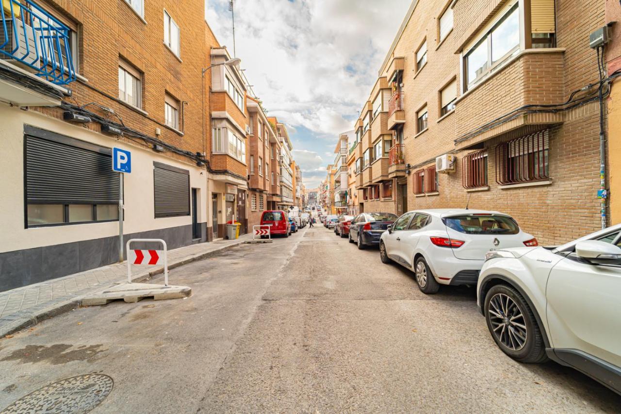 Edsam Madrid Apartments Black Eksteriør bilde