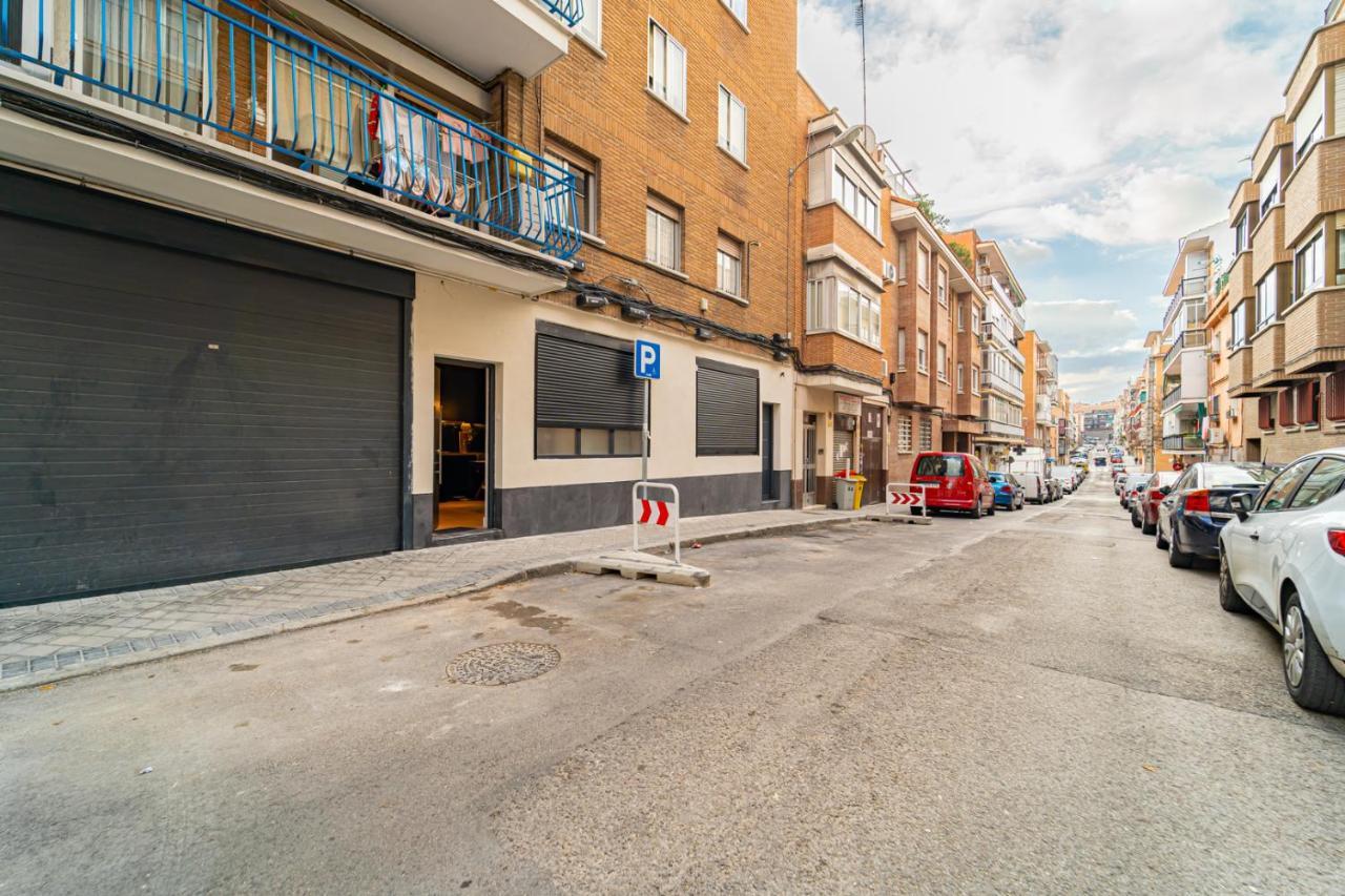 Edsam Madrid Apartments Black Eksteriør bilde